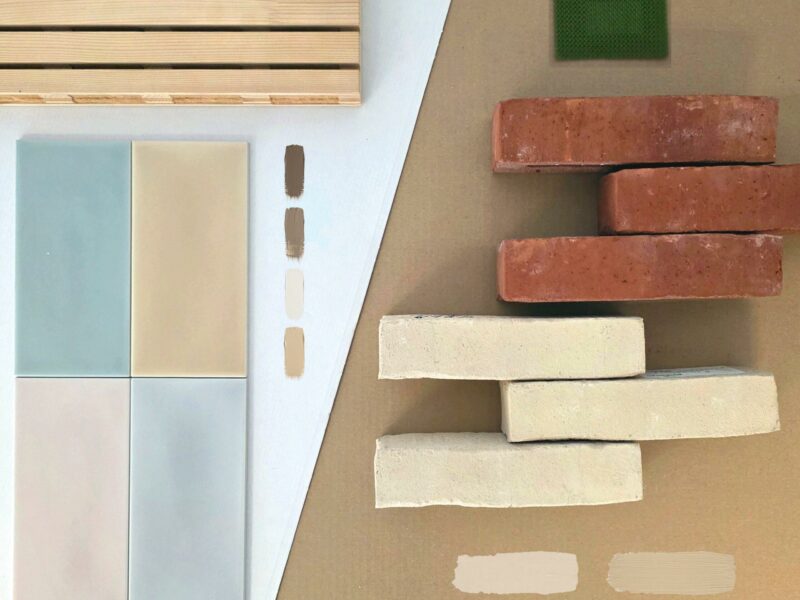 Planche d'échantillons : briques rouges et claires, carreaux colorés, lattes de bois, 75 rue des Amandiers Paris, par Rethink